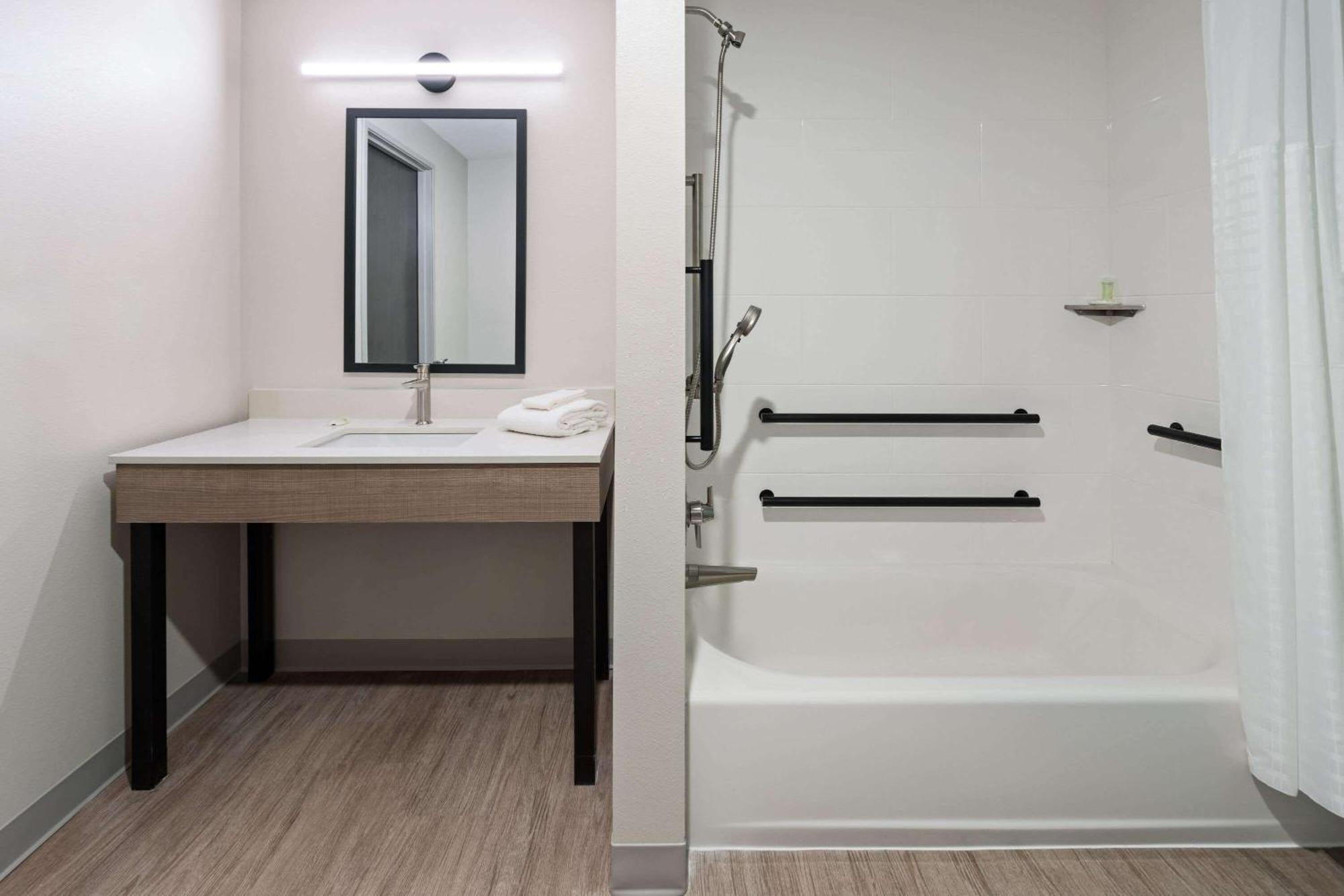 Echo Suites Extended Stay By Wyndham Richmond West Innsbrook Екстериор снимка